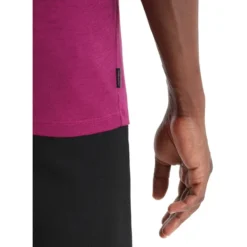 Icebreaker Tech Lite II Mountain Sunset SS Tee Men Go Berry -Mountain Equipment shop icebreaker tech lite ii mountain sunset ss tee men go berry 3