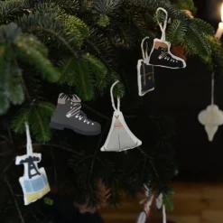 Roadtyping CHRISTMAS TREE DECORATION MOUNTAIN, Beige - Bunt