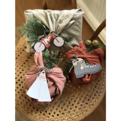 Roadtyping GIFT HANGER MOUNTAIN, Beige - Bunt -Mountain Equipment shop roadtyping geschenkanhaenger berg 22b rog rt1782 beige bunt 4